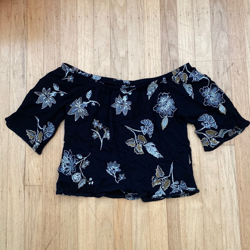 Black Floral Crop Blouse
